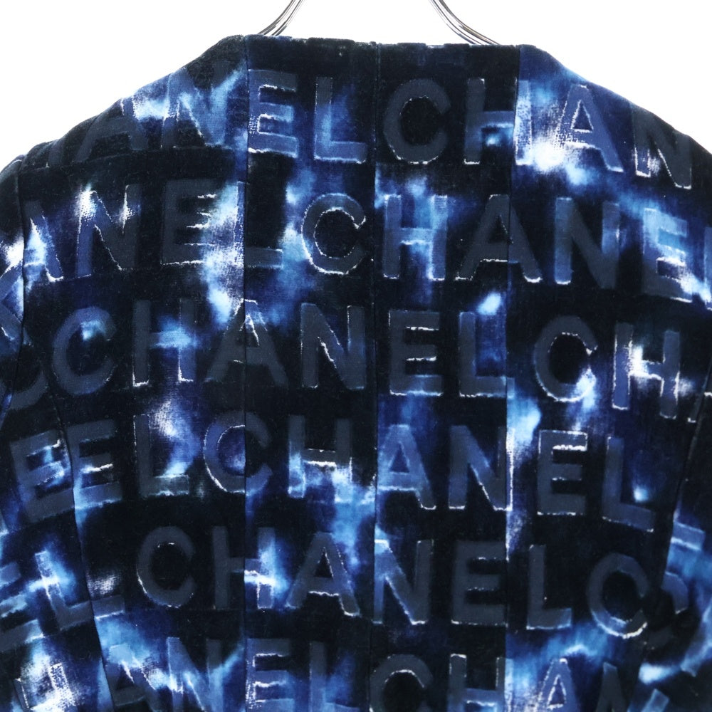 CHANEL(シャネル) ココマーク ラインストーン ボタン エンボスロゴ 総柄 ベロア ベルベット ノーカラー 半袖 クロップド ショート ジャケット ネイビー レディース P70004V61426