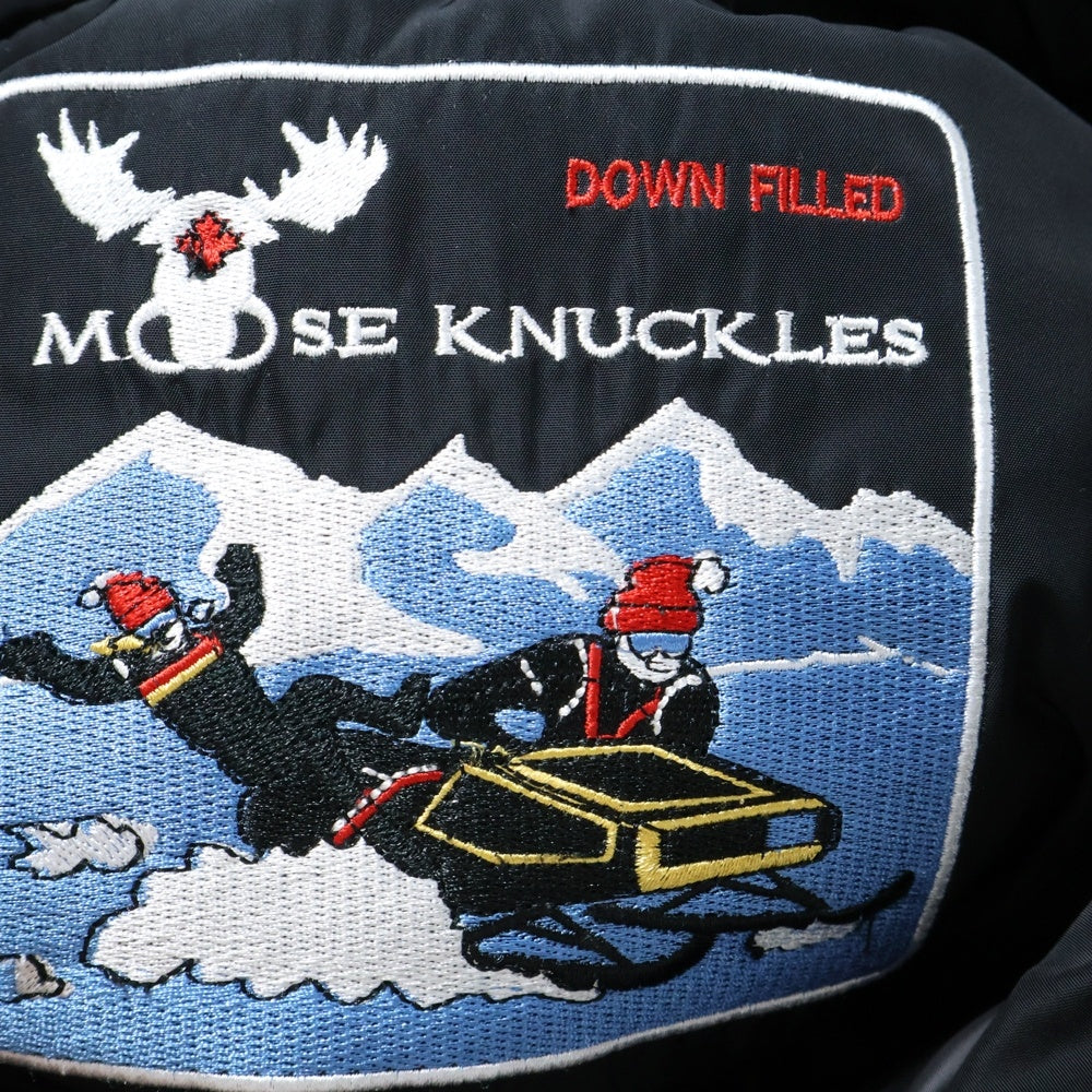 MOOSE KNUCKLES(ムースナックルズ) ロゴプレート ファー フーデッド ジップアップ ダウン ロング ジャケット コート ブラック M-4518