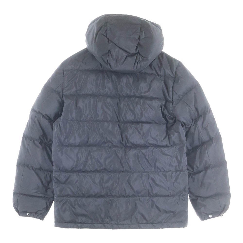 PRADA(プラダ) 22AW トライアングルロゴプレート ナイロン フーデッド ジップアップ ダウン ジャケット ブラック SGH589 レディース