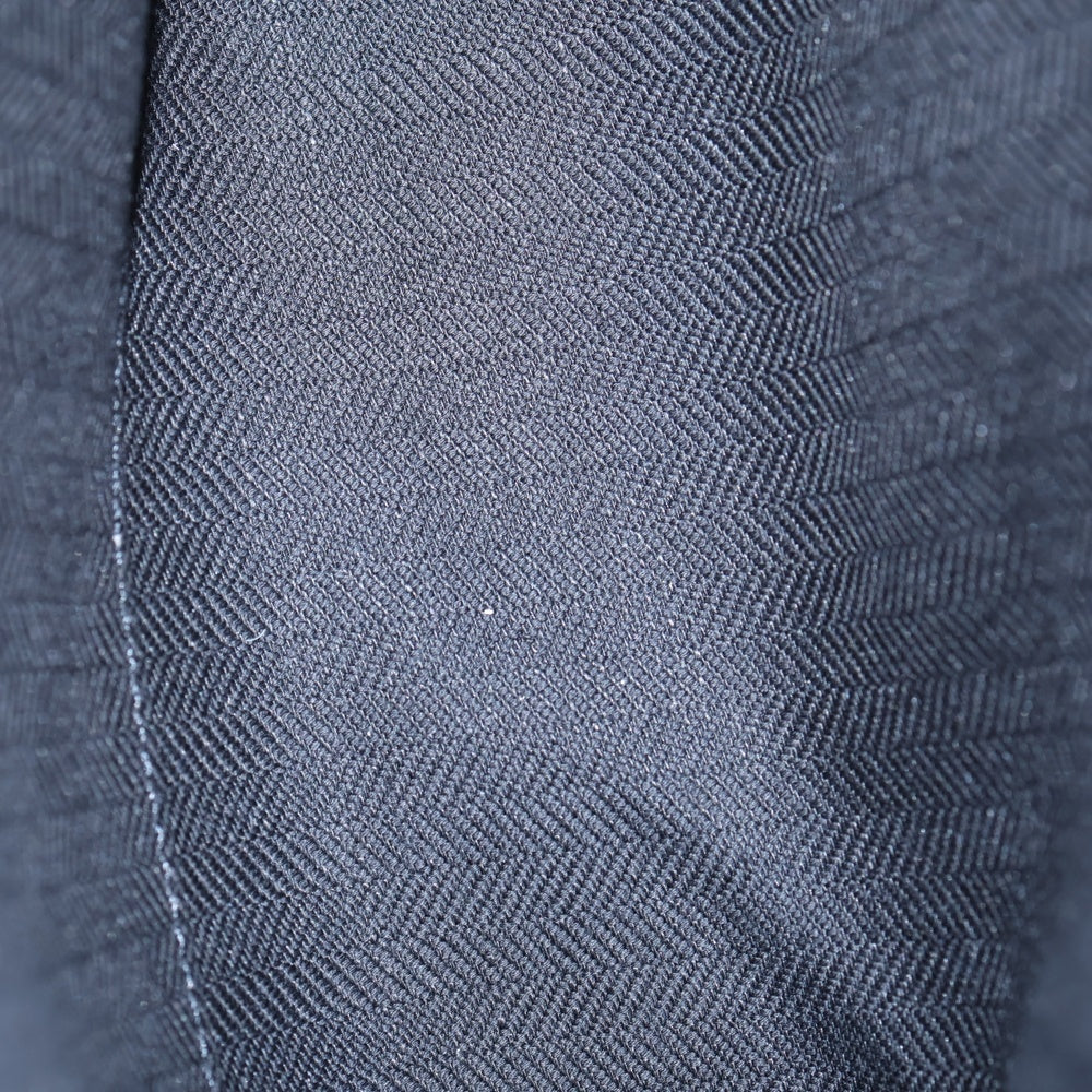 LOEWE(ロエベ) リピートT クラッチバッグ セカンドバッグ ポーチ ケース ブラック レザー ゴールド金具 レディース