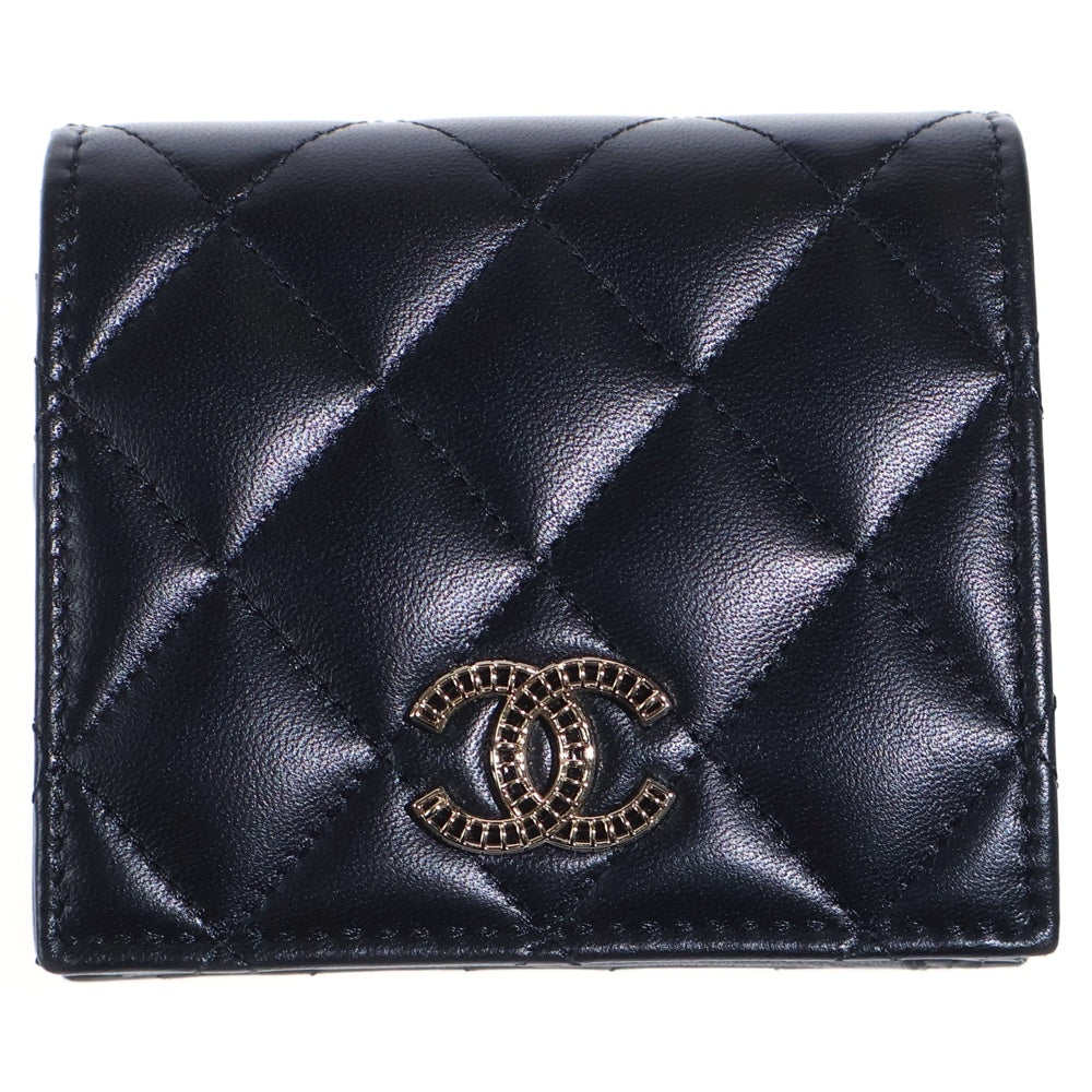 CHANEL(シャネル) 25SS ココマーク スモールフラップウォレット ラムスキン レザー コンパクト 二つ折り財布 ゴールド金具 ブラック AP4487 レディース