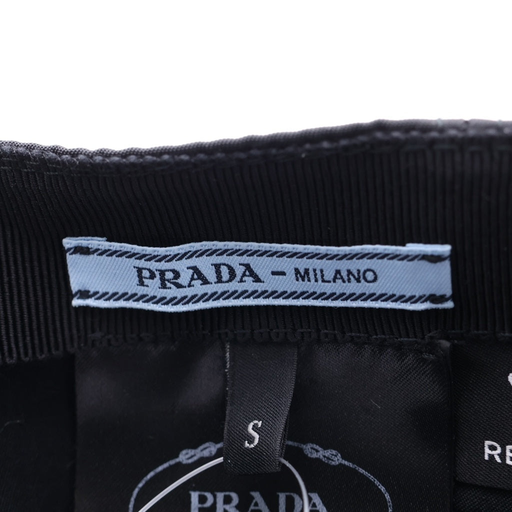 PRADA(プラダ) RE-NYLON リナイロン トライアングルロゴプレート ベースボールキャップ 帽子 ブラック 1HC274