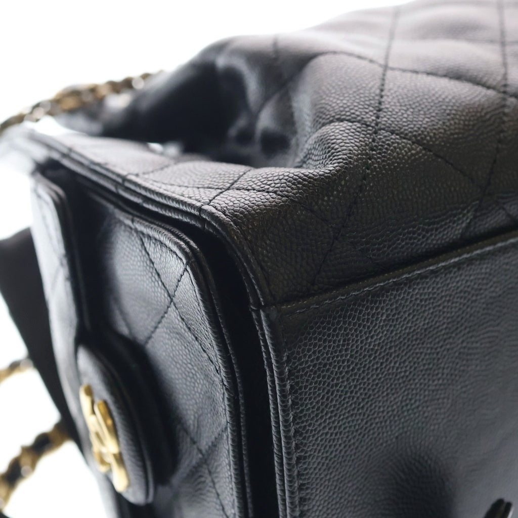 CHANEL(シャネル) シャネル25 ミディアム キャビアスキン レザー リュックサック バックパック ゴールド金具 ブラック プレート AS5600 レディース