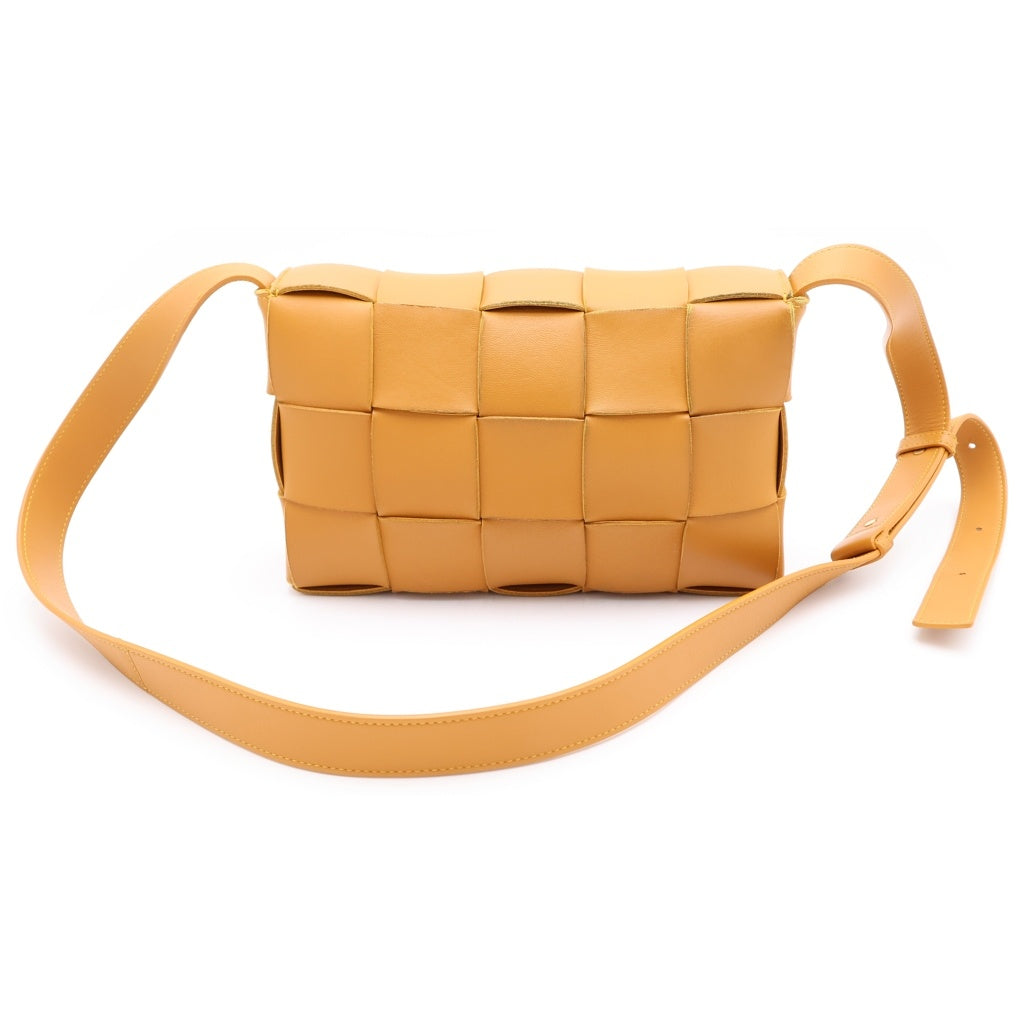 BOTTEGA VENETA(ボッテガヴェネタ) カセット スモールバッグ ショルダーバッグ マスタード レザー ゴールド金具 レディース