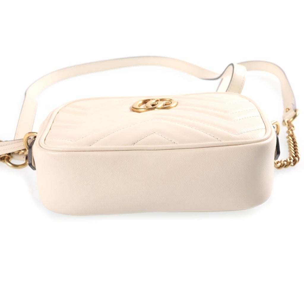 GUCCI(グッチ) GGマーモント チェーン付ショルダーバッグ カメラバッグ ホワイト レザー 448065 レディース