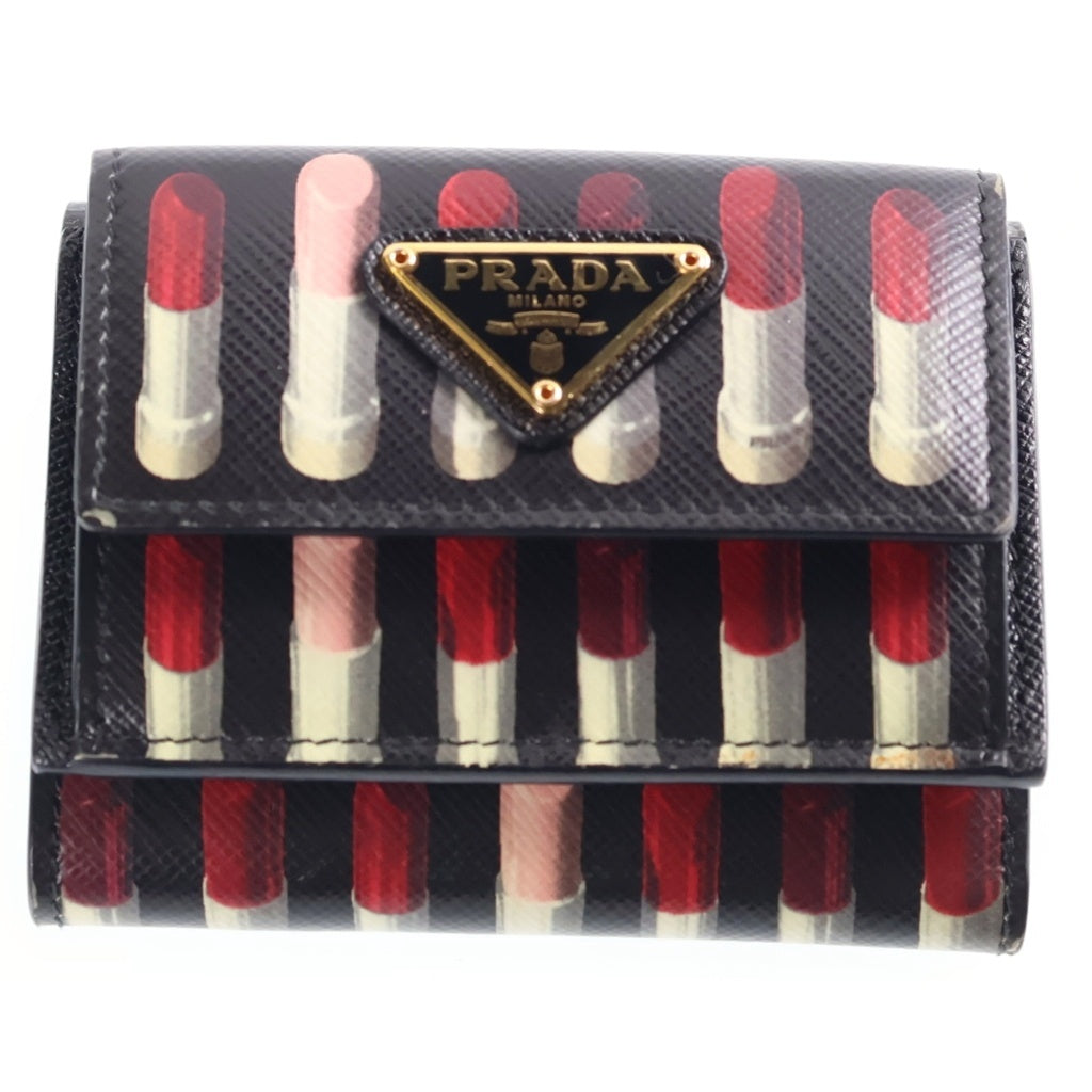 PRADA(プラダ) サフィアーノ リップスティック柄 コンパクトウォレット 三つ折り財布 コインケース ブラック レザー 1MH021 ゴールド金具 レディース