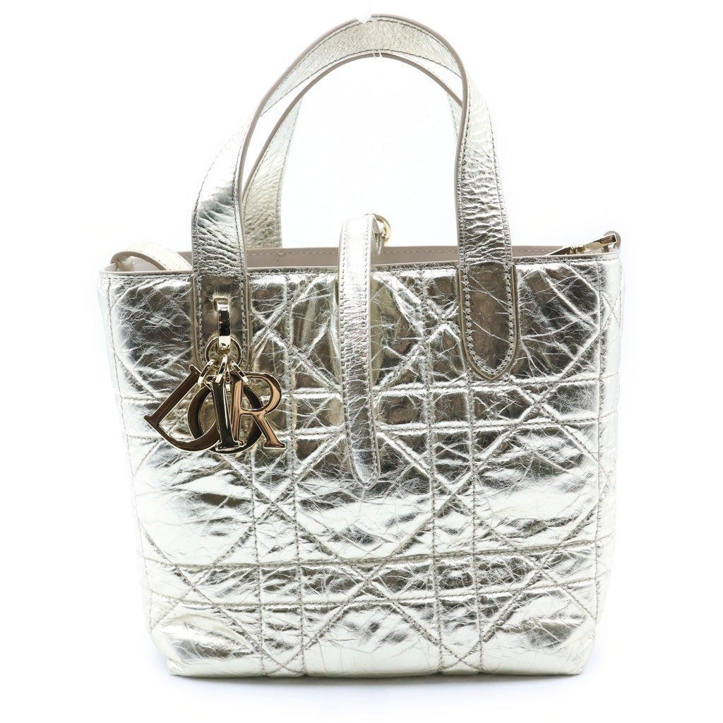 Christian Dior(クリスチャンディオール) ダイアゴナル バーティカルトートバッグ ハンドバッグ ショルダーバッグ ゴールド クリンクルド カーフスキン M2835OPWD_M25J ゴールド金具 レディース