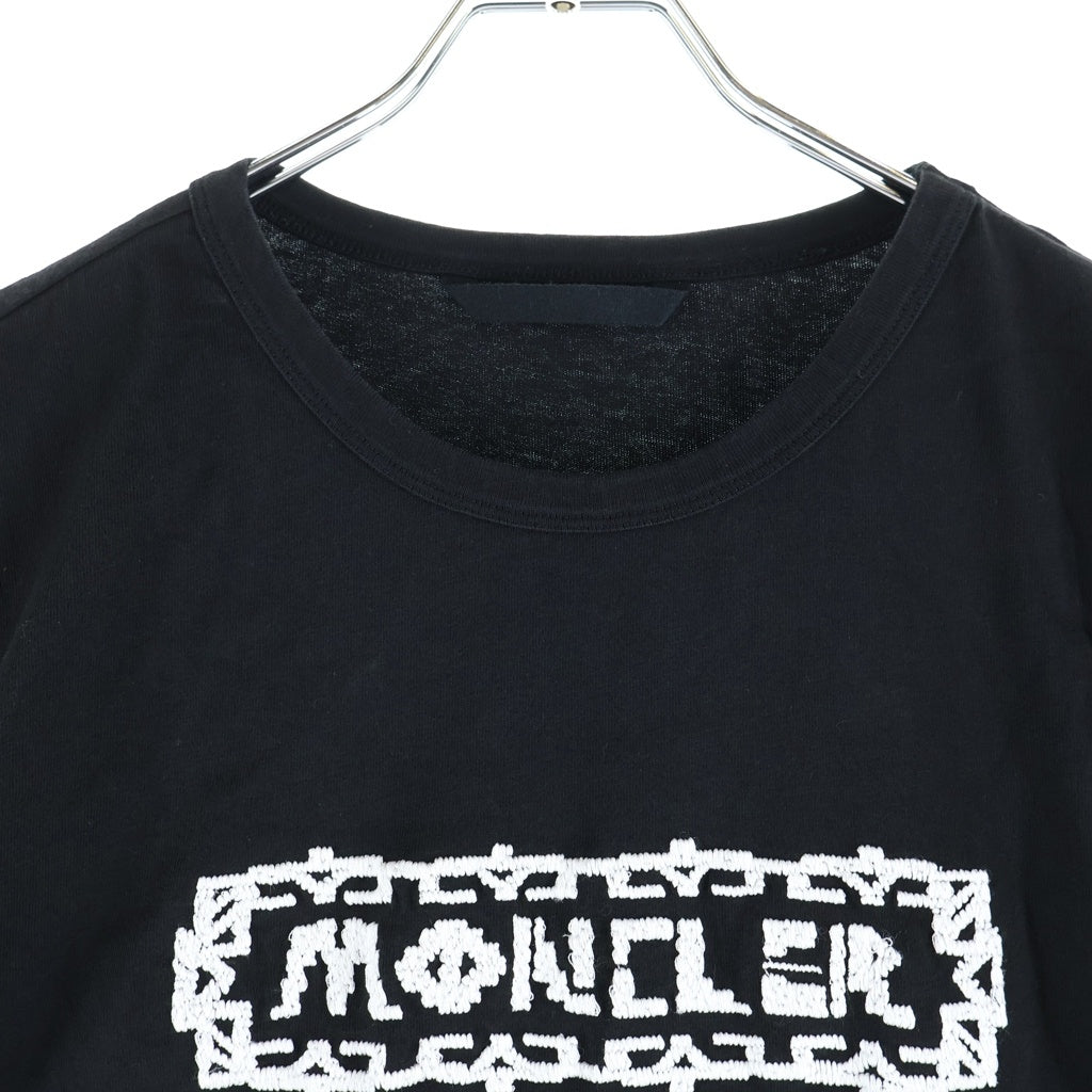 MONCLER(モンクレール) ロゴ刺繍半袖Tシャツ クルーネック カットソー ブラック F10928C71110 8390T