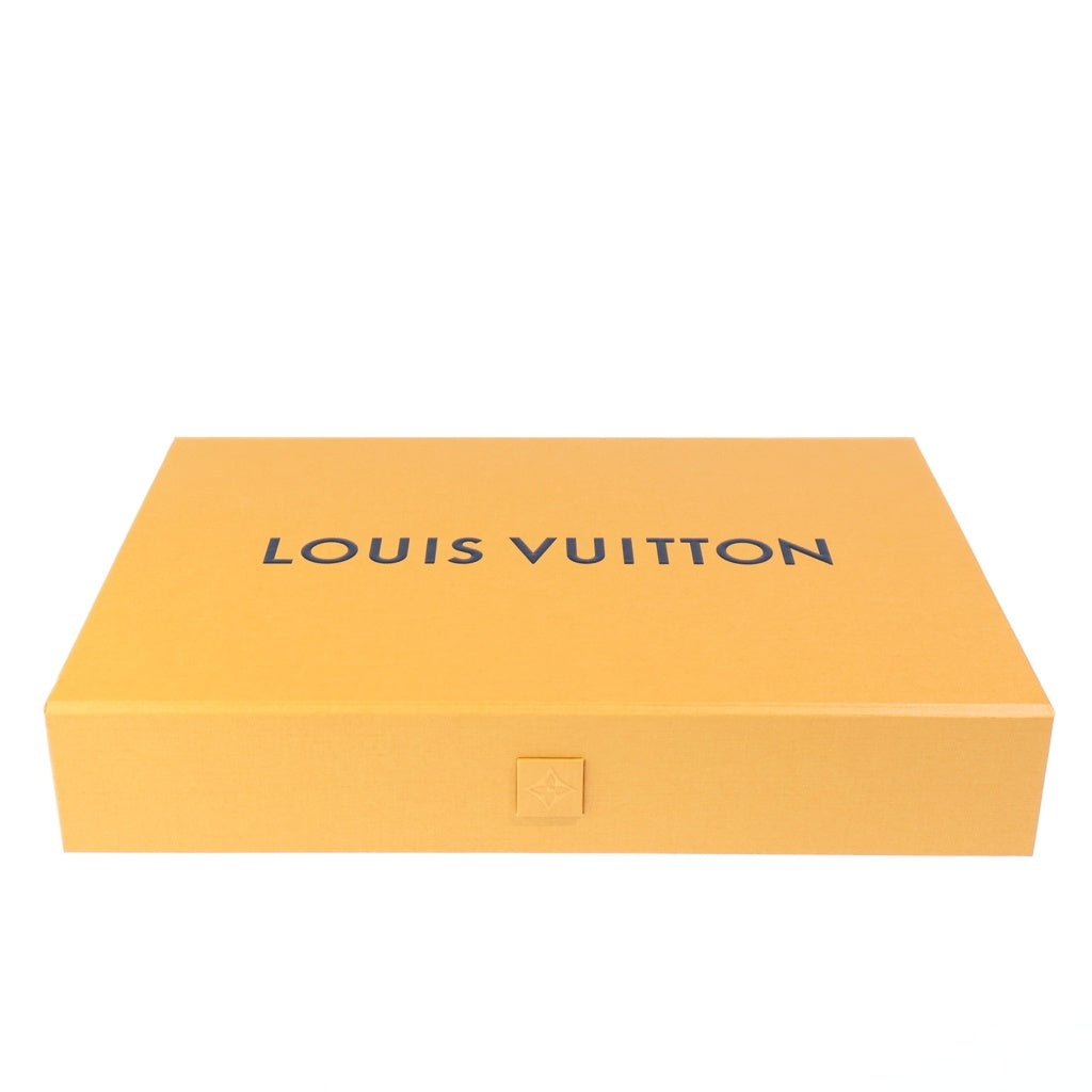 LOUIS VUITTON(ルイヴィトン) エンブロイダードショートスリーブ パールボタン 半袖 ニットポロシャツ ホワイト コットン M242MM F77 HRN14W レディース