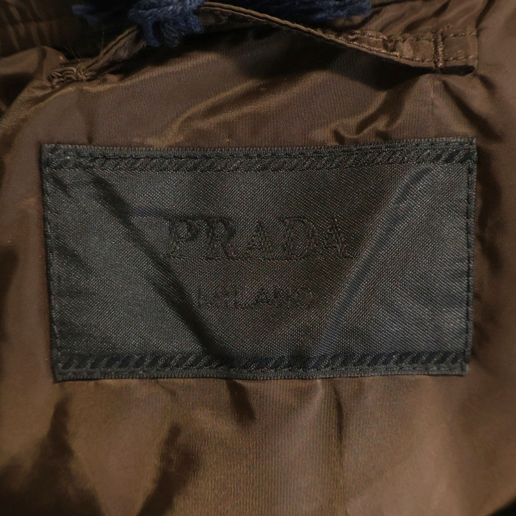 PRADA(プラダ) 25AW Light Re-Nylon Blouson Jacket ライトリナイロン トライアングルロゴプレート 中綿 シャツ ジャケット ブルゾン ブラウン SC823M