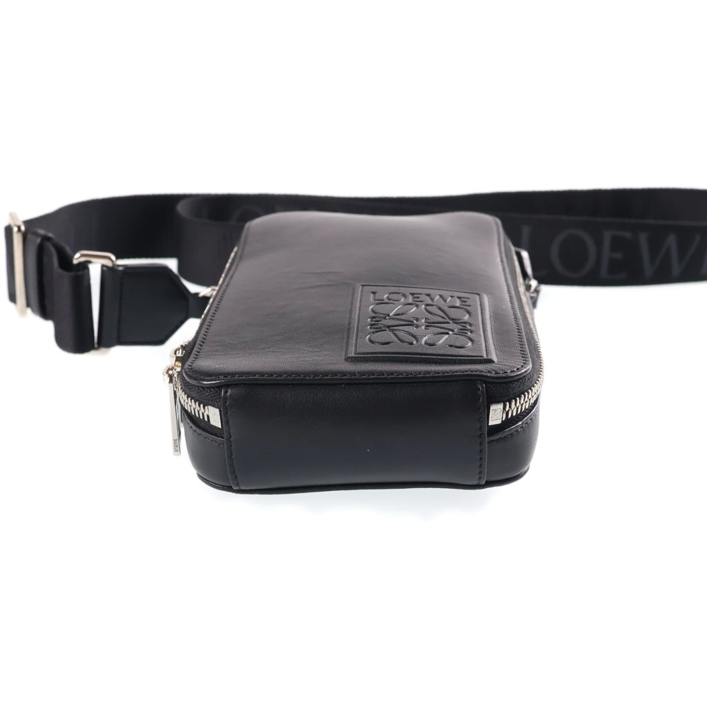 LOEWE(ロエベ) Vertical Crossbody Pocket アナグラム バーティカル ショルダー クロスボディポケットバッグ レザー ブラック C565S59X01