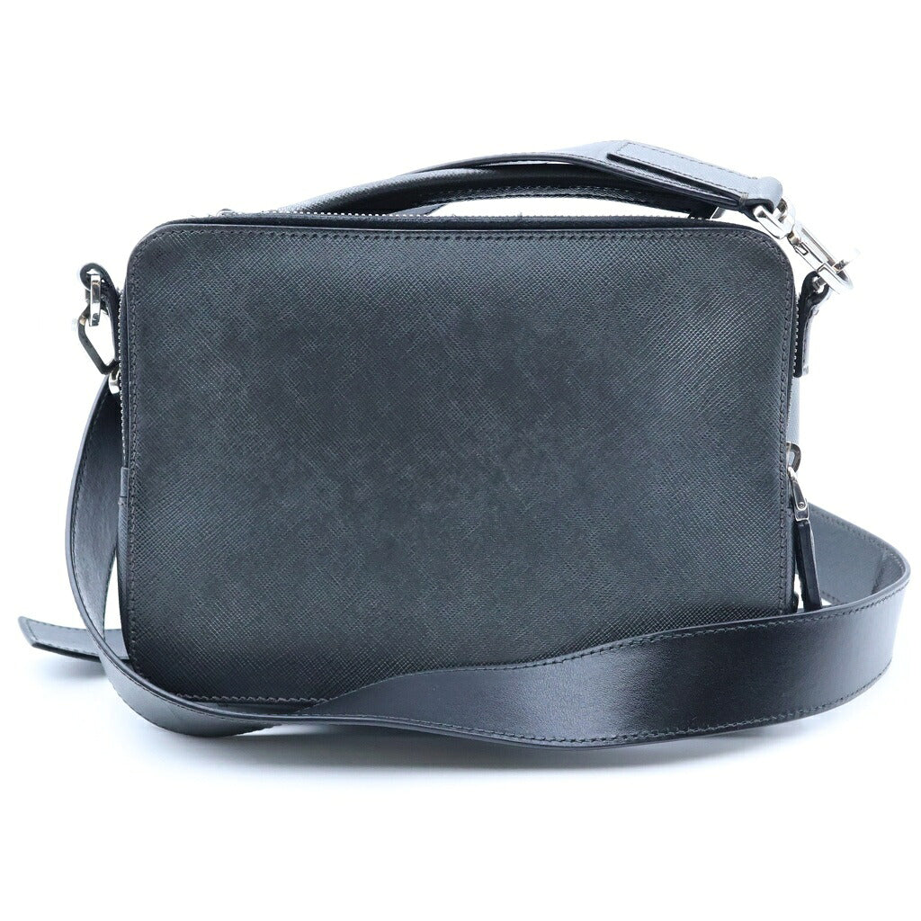 PRADA(プラダ) トライアングルロゴ サフィアーノ ショルダーバッグ ブラック レザー 2VH069 シルバー金具