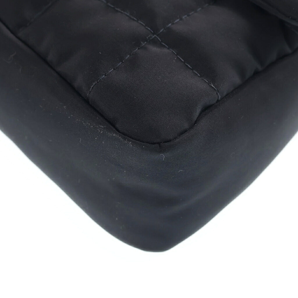 CHANEL(シャネル) チョコバー チェーンショルダーバッグ ハンドバッグ ブラック ナイロン シルバー金具 シール有 7番台 A20203