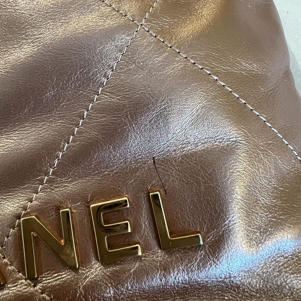 CHANEL(シャネル) シャネル22ミニ ショルダーバッグ チェーンバッグ ミニバッグ 巾着バッグ シャイニーカーフスキン メタリックピンク プレート ゴールド金具 AS3980