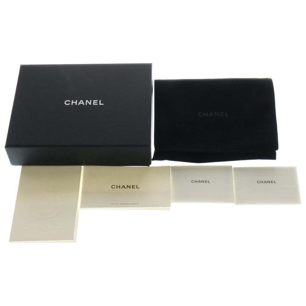 CHANEL(シャネル) マトラッセ ココマーク ラインストーン コンパクトウォレット ブラック ラムスキン ゴールド金具 財布