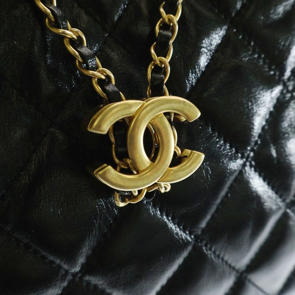 CHANEL(シャネル) CHANEL 25 スモール ハンドバッグ ブラック レザー ゴールド金具 ホーボー ショルダーバッグ AS5293