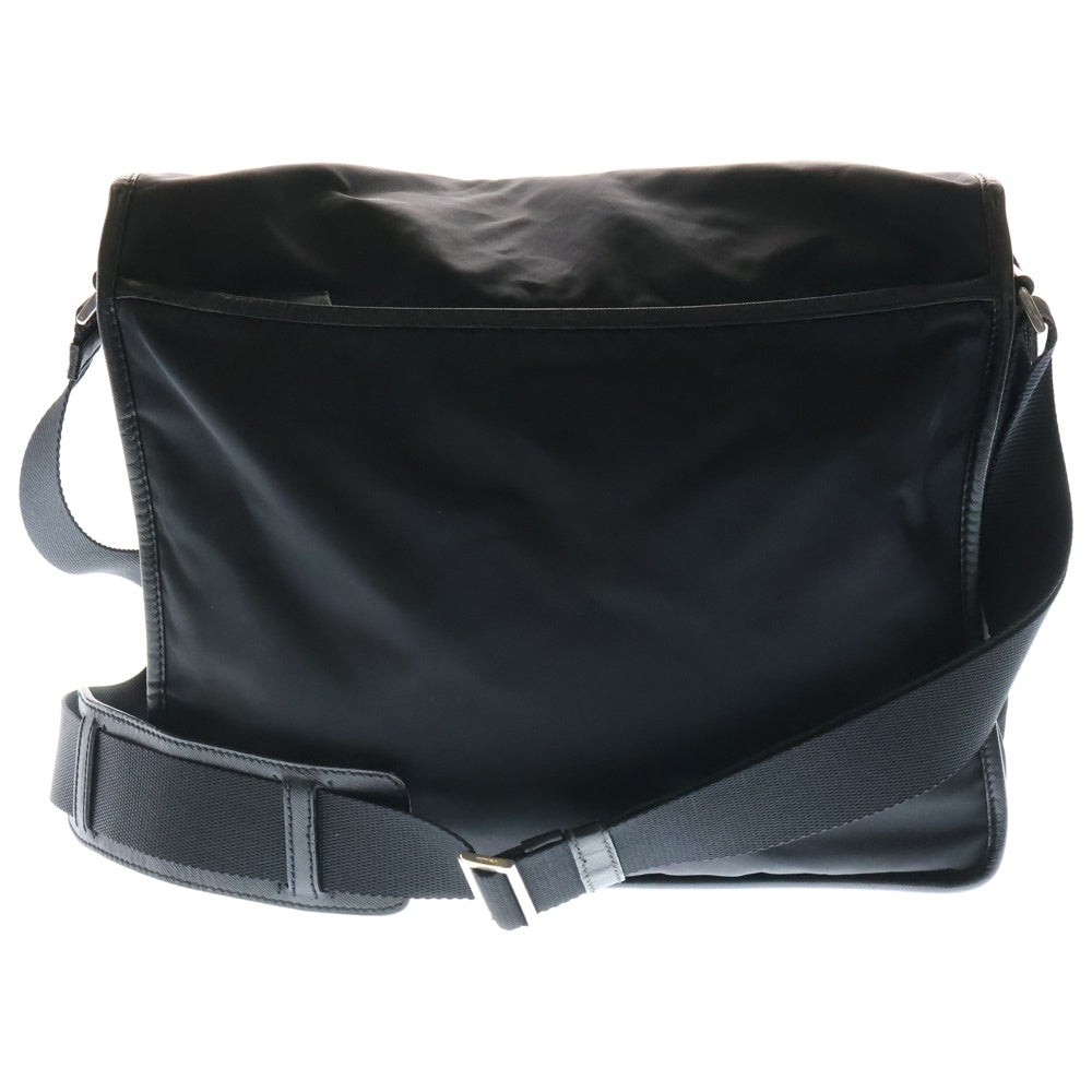 PRADA(プラダ) テスートメッセンジャーバッグ ショルダーバッグ 斜め掛けバッグ ブラック シルバー金具 ナイロン ロゴ三角プレート V165