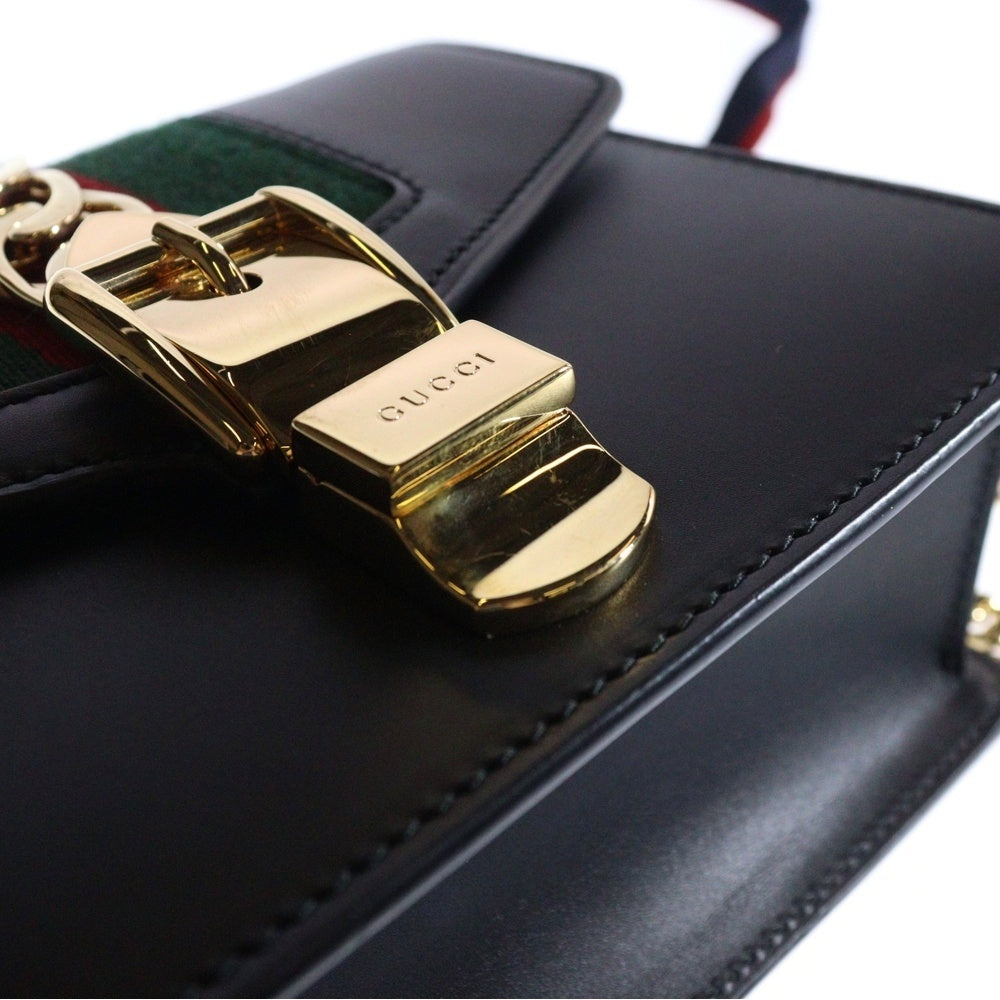 GUCCI(グッチ) シルヴィ スモール ショルダーバッグ チェーンバッグ ブラック ゴールド金具 レザー 421882