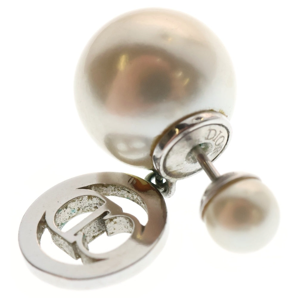 Christian Dior(クリスチャンディオール) ロゴパール ピアス ストーン イヤーアクセサリー ホワイト×シルバー