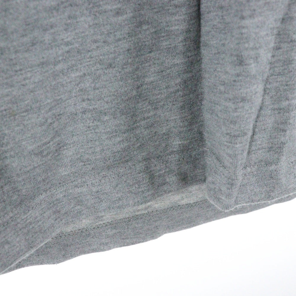 BURBERRY BLACK LABEL(バーバリー ブラックレーベル) ワンポイントロゴ刺繍 Vネック コットン 半袖Tシャツ カットソー グレー D1P47-152-04