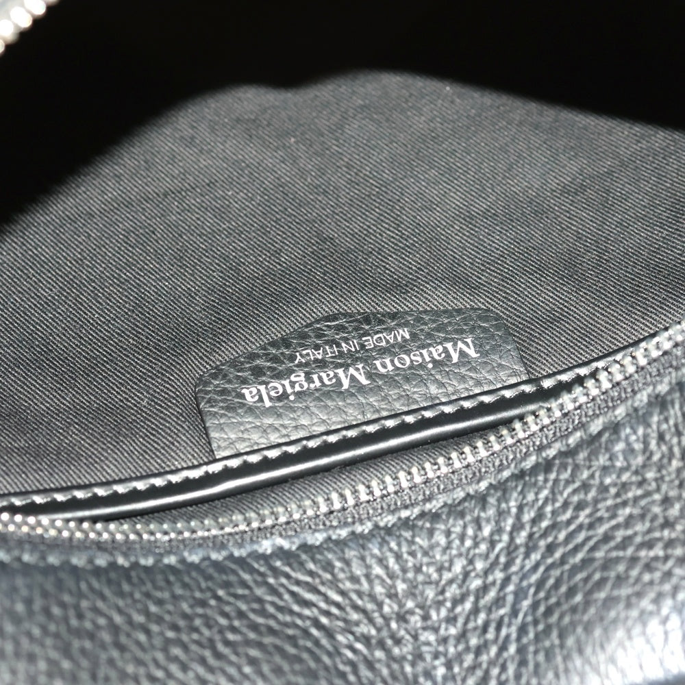 Maison Margiela 11(メゾンマルジェラ11) 5AC ボディバッグ ウエストバッグ ショルダーバッグ レザー ブラック SB1WG0017 P4746 シルバー金具