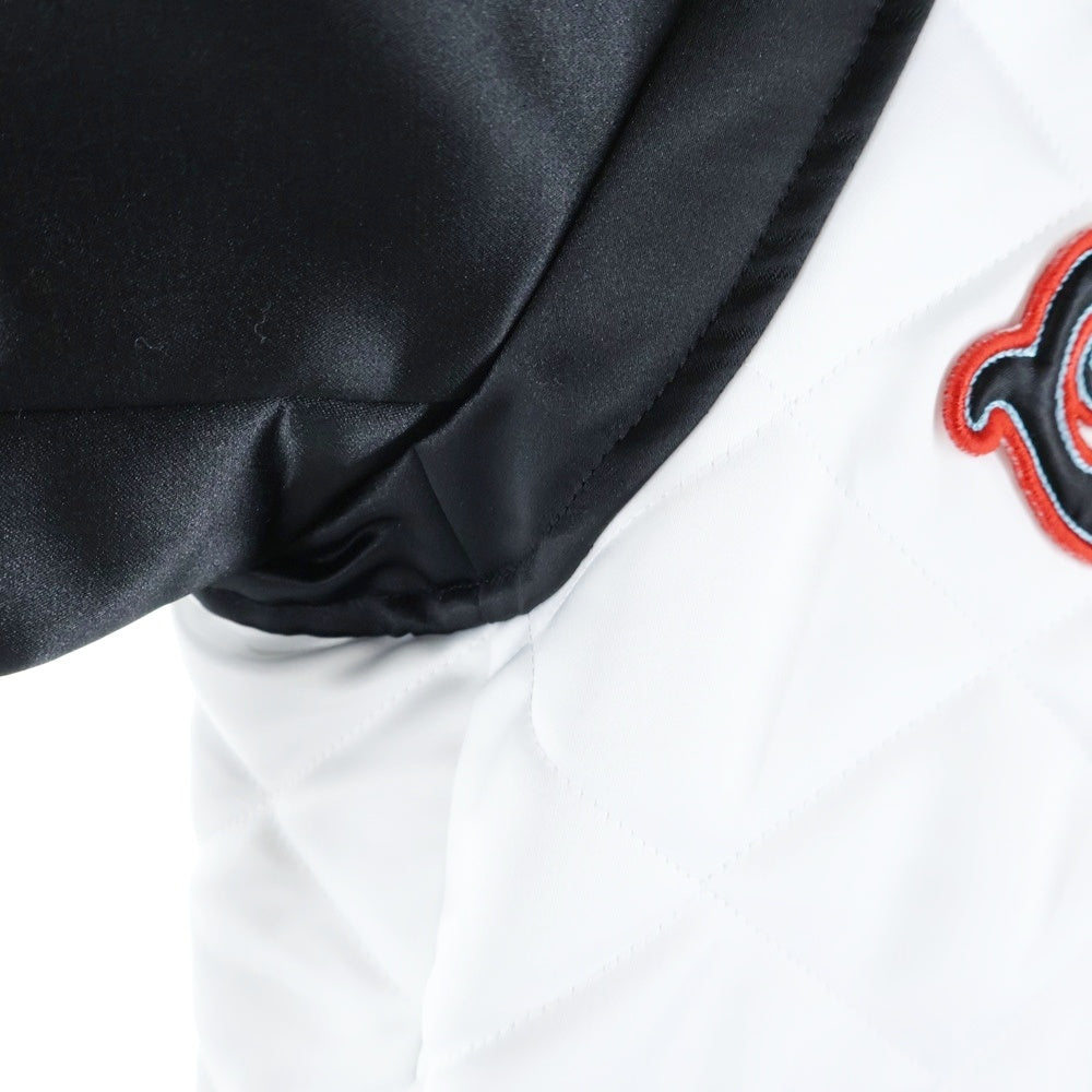LOUIS VUITTON(ルイヴィトン) 24AW LVワッペンロゴ バイカラー サテン キルティング スナップボタン ボンバージャケット ブルゾン ホワイト/ブラック RM242M MDM HRB75E