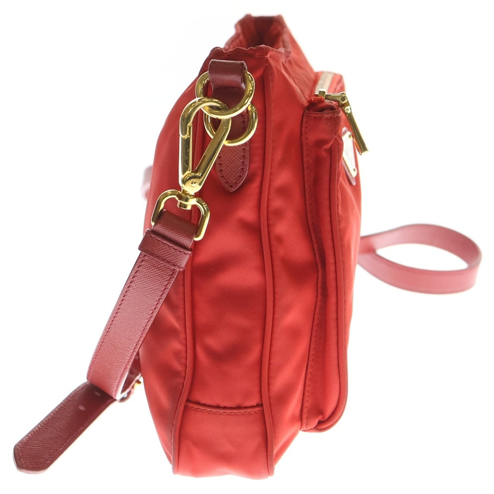 PRADA(プラダ) ロゴプレート ショルダーバッグ レッド ナイロン レディース