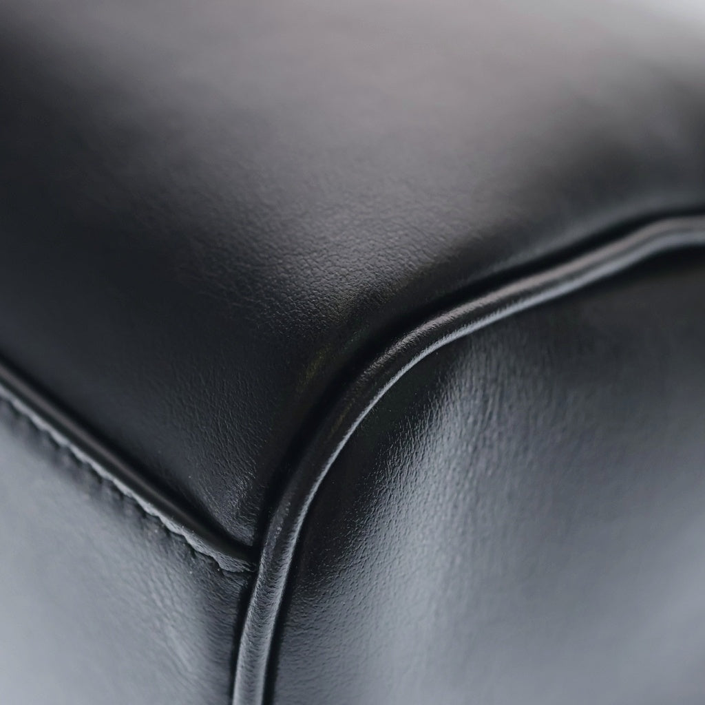 CELINE(セリーヌ) トリオンフ ショルダーバッグ ハンドバッグ 2WAYバッグ ブラック レザー ゴールド金具 レディース