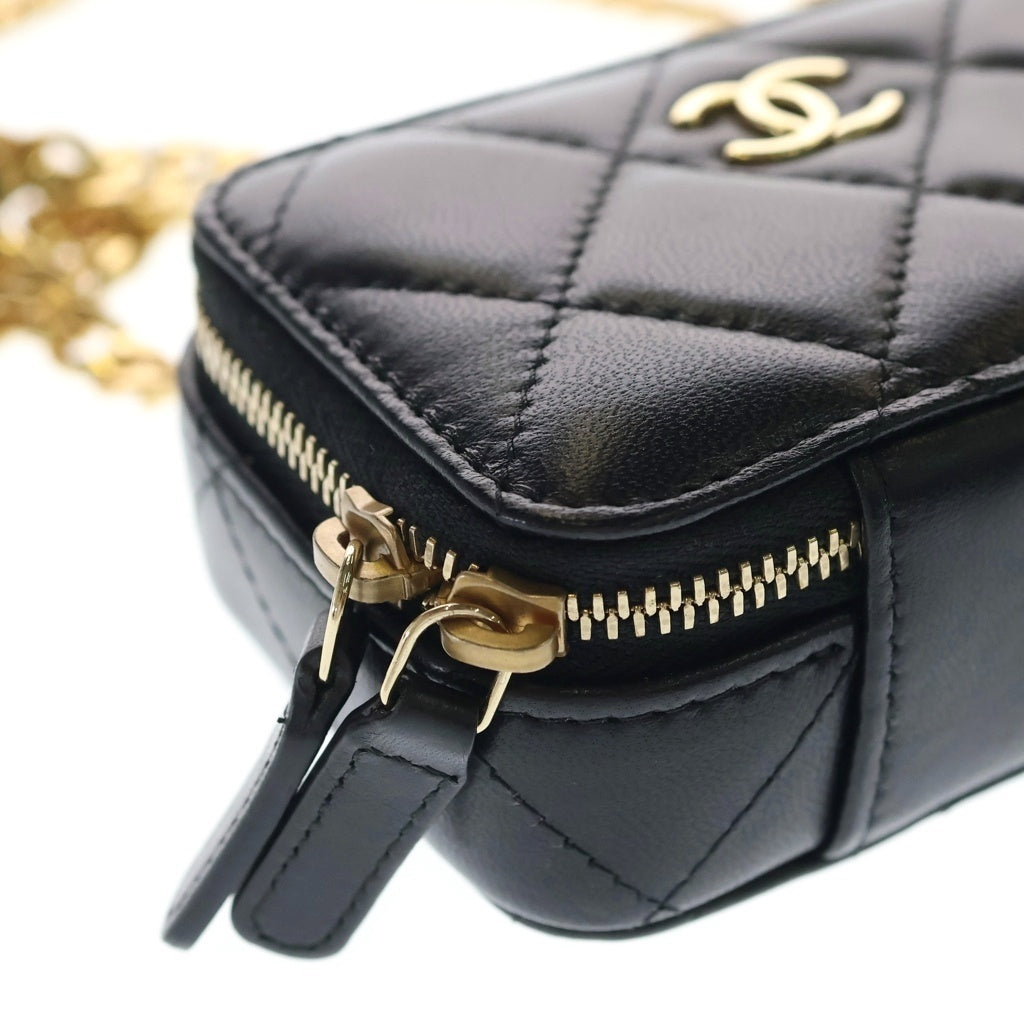 CHANEL(シャネル) マトラッセ パールチェーン ラムスキン レザー ショルダー ウォレット ミニバッグ ゴールド金具 ブラック シール レディース