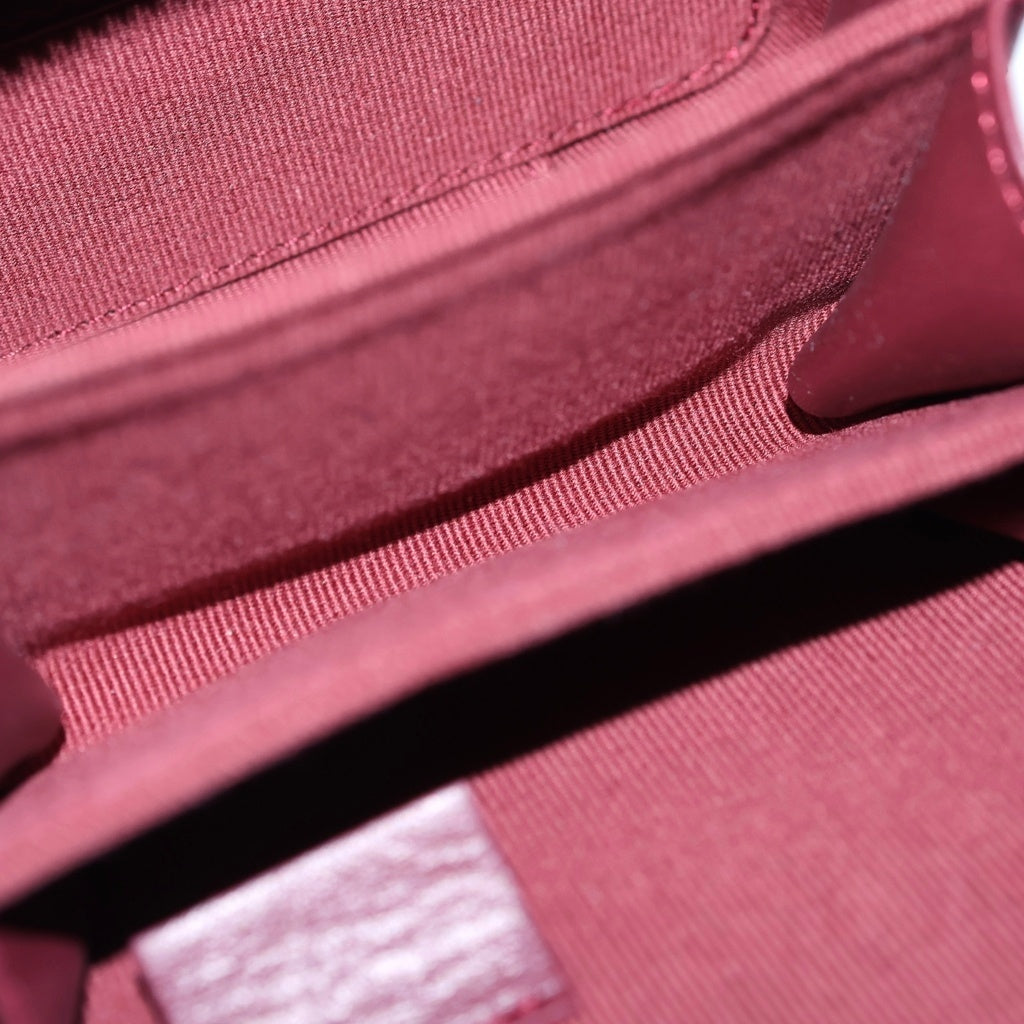 CHANEL(シャネル) マトラッセ パールチェーン ラムスキン レザー ショルダー ウォレット ミニバッグ ゴールド金具 ブラック シール レディース