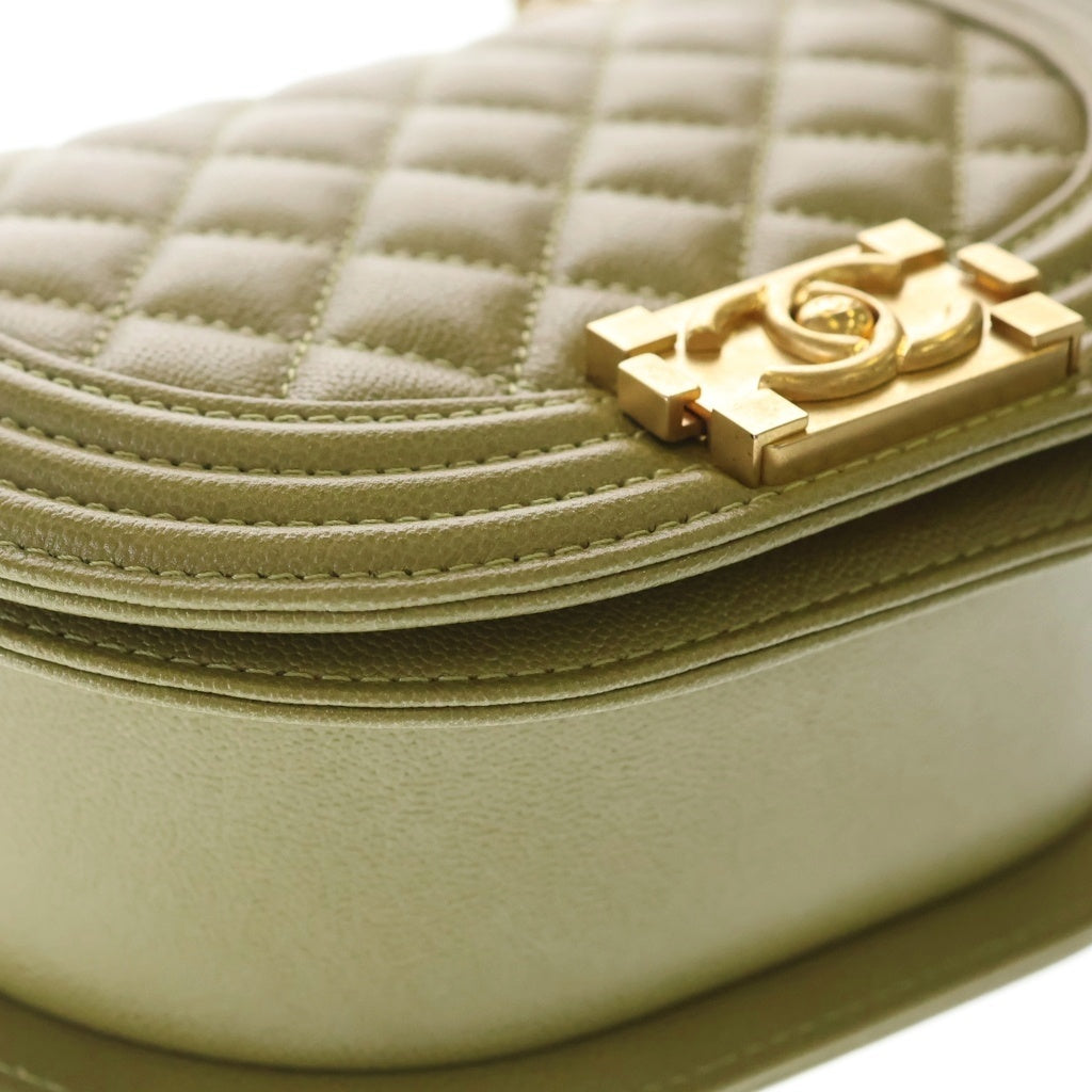 CHANEL(シャネル) ボーイシャネル マトラッセ キャビアスキン ゴールド金具 チェーン ショルダーバッグ プレート AS3350 カーキ レディース