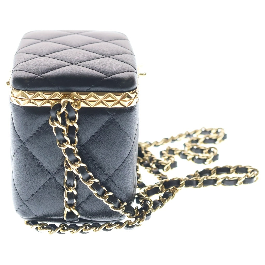 CHANEL(シャネル) マトラッセ ミニ バニティ チェーンショルダーバッグ ラムスキン レザー ゴールド金具 ブラック 31番台 レディース