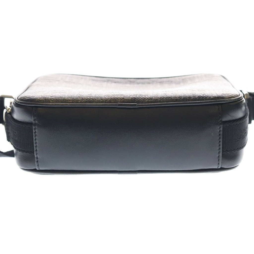 GIVENCHY(ジバンシィ) G ESSENTIALS エッセンシャルズ クロスボディバッグ ショルダーバッグ ミニバッグ ブラック レザー シルバー金具 レディース