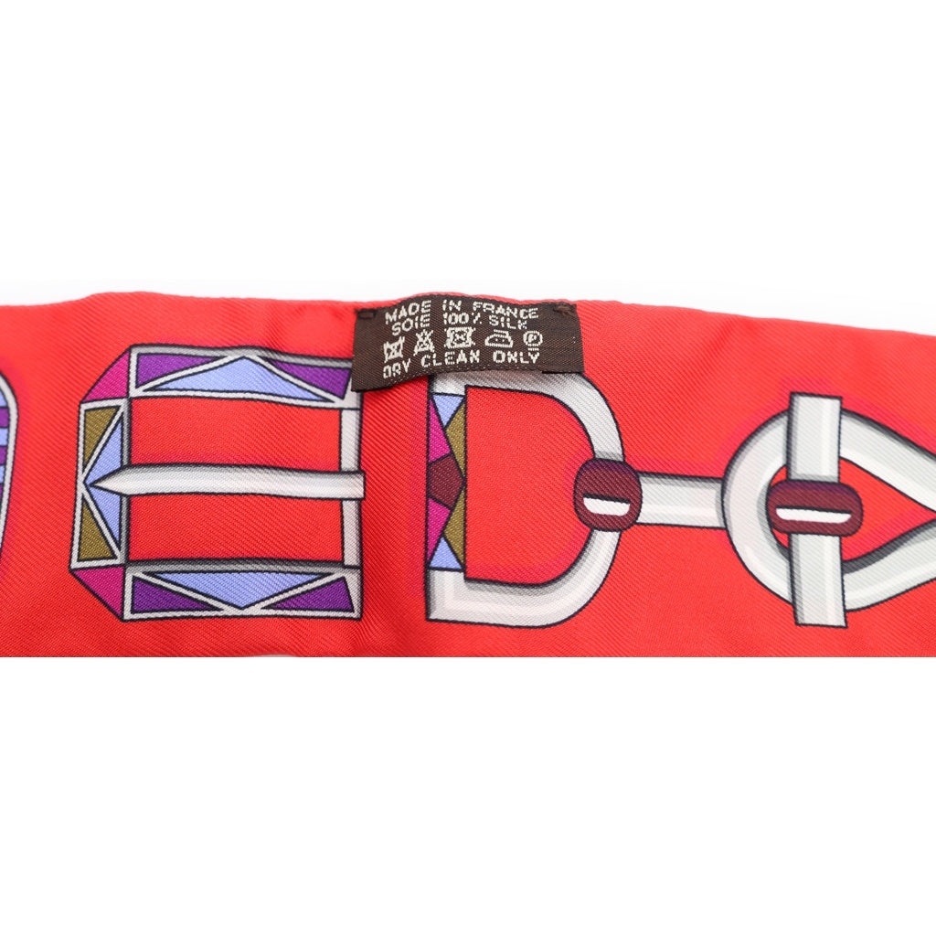 HERMES(エルメス) CARRE EN BOUCLES ツイリー シルクスカーフ レッド レディース