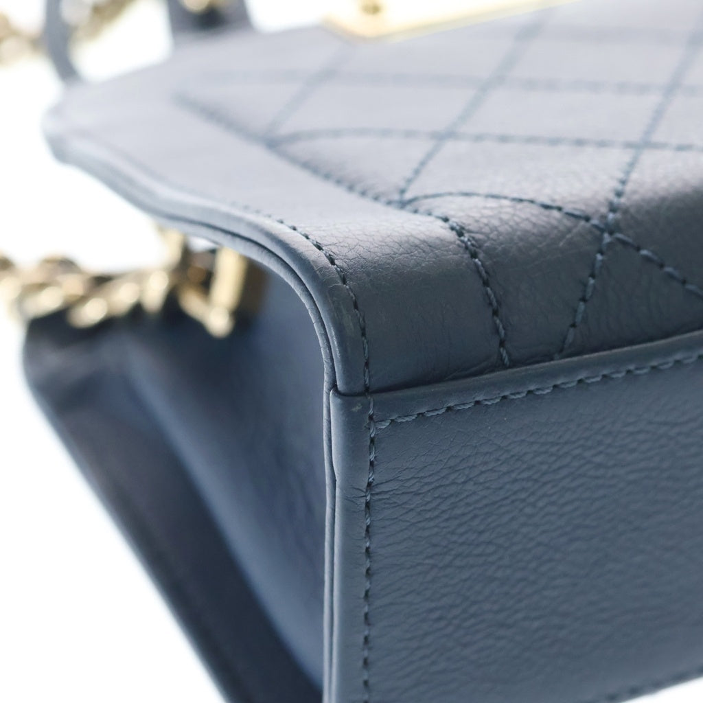 CHANEL(シャネル) マトラッセ ロゴプレート カーフスキン レザー 2WAY ハンド チェーンショルダーバッグ ゴールド金具 ブルー 23番台 A93731 レディース