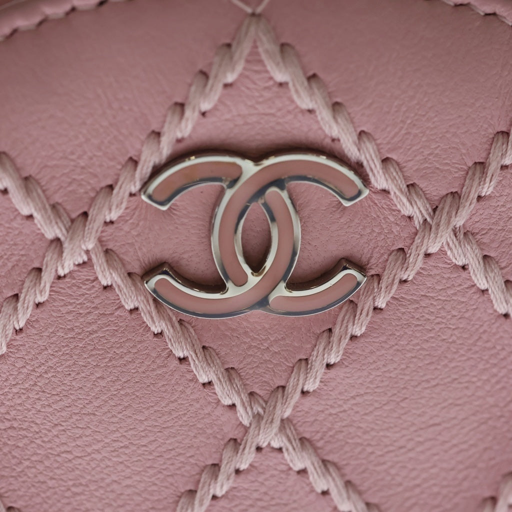 CHANEL(シャネル) マトラッセ ミニ ラウンド チェーンショルダー ウルトラステッチ シルバー金具 ラムスキン ピンク レディース