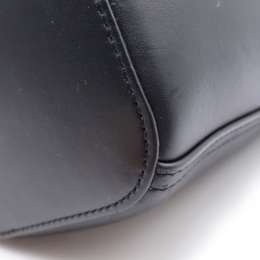 LOEWE(ロエベ) ペブル バケットバッグミニ レザー ゴールド金具 2WAY ハンドバッグ ショルダーバッグ ブラック AANBBBMX01 レディース