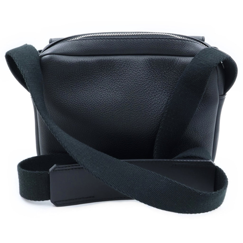 LOEWE(ロエベ) アナグラム メッセンジャーバッグ レザー シルバー金具 ショルダーバッグ ブラック