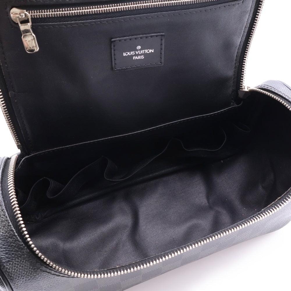 LOUIS VUITTON(ルイヴィトン) ダミエグラフィット トワレポーチ セカンドバッグ クラッチバッグ ブラック シルバー金具 レザー×PVC N47625