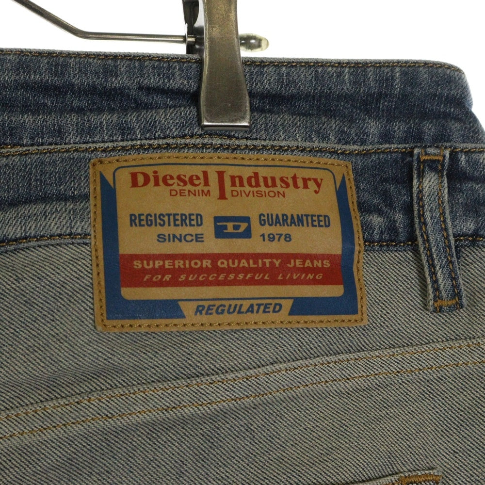 DIESEL(ディーゼル) 2020 D-VIKER-FS1 インサイドアウト ストレートデニムパンツ ジーンズ インディゴ 09C82