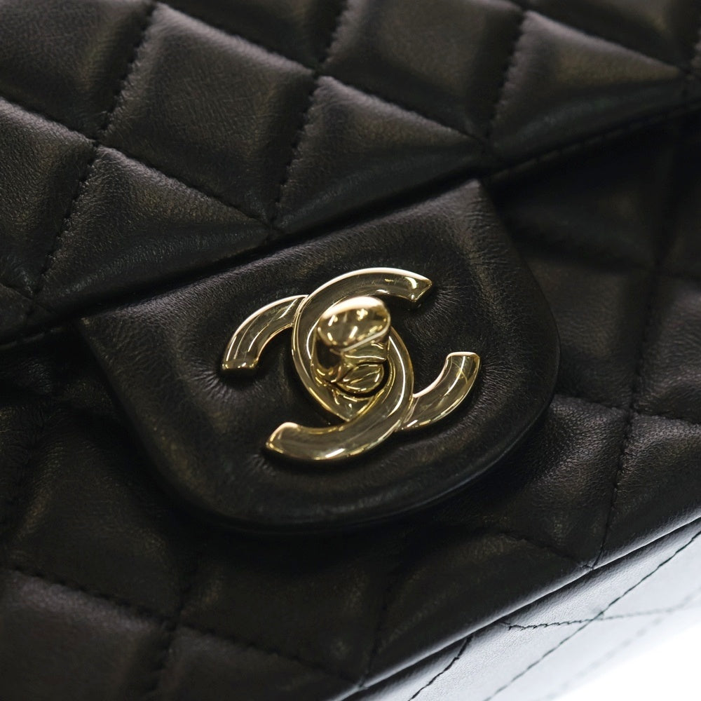 CHANEL(シャネル) マトラッセ20 シングルフラップ シングルチェーン ブラック ラムスキン ゴールド金具 レディース