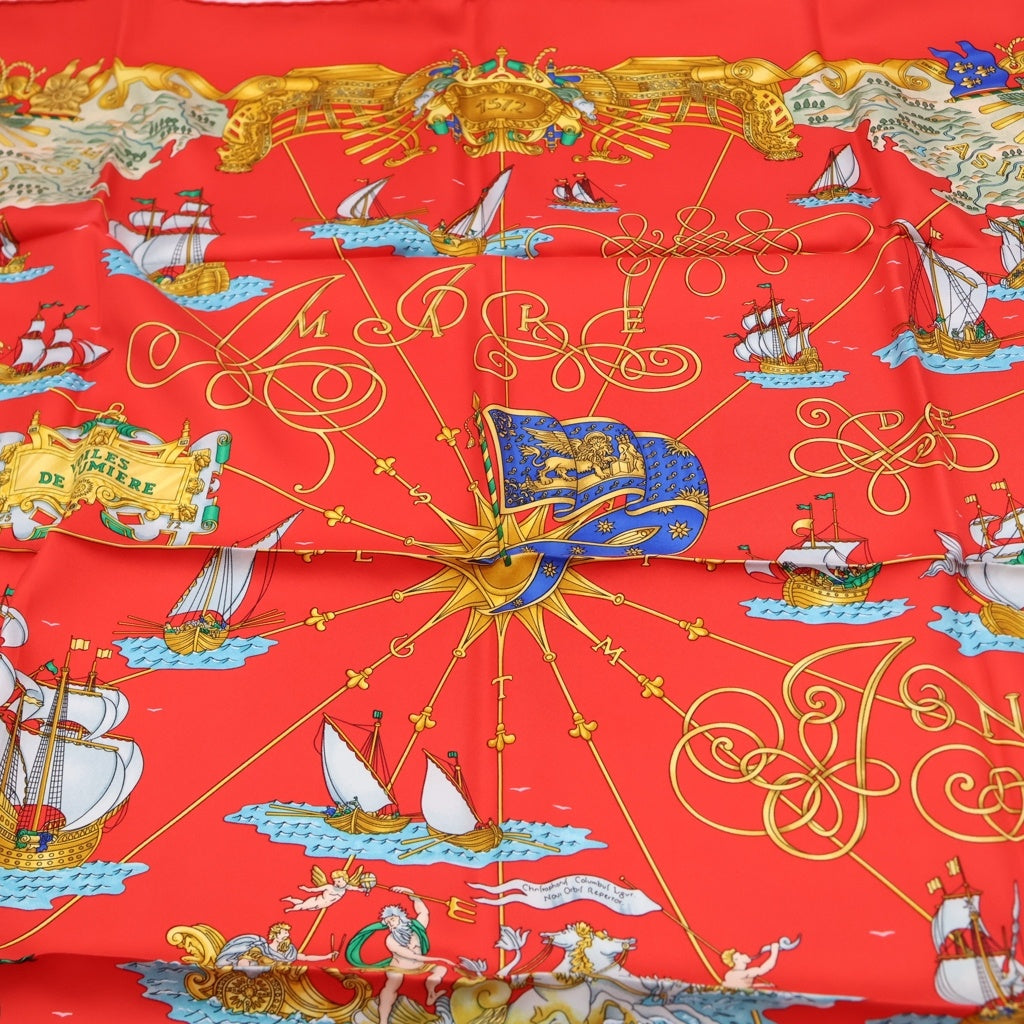 HERMES(エルメス) カレ90 VOILES DE LUMIERE 光の帆船 レッド シルク レディース