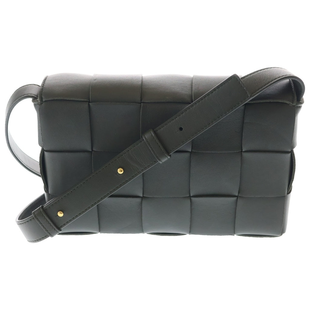 BOTTEGA VENETA(ボッテガヴェネタ) マキシイントレチャートカセット ショルダーバック ダークグリーン ラムスキン キャンピング ゴールド金具 レディース