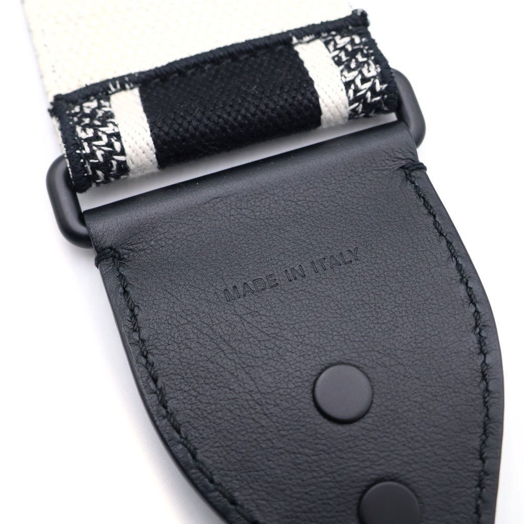 Christian Dior(クリスチャンディオール) エンブロイダリー ショルダーストラップ キャンバス レザー ロゴ ブラック/ホワイト S8540CBTE レディース