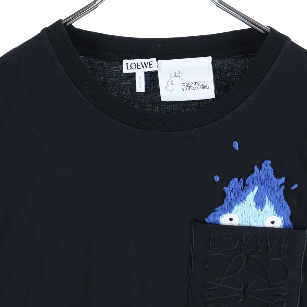 LOEWE(ロエベ) SS23×スタジオジブリ ハウルの動く城 カルシファー アナグラム 半袖Tシャツ ブラック ポリエステル HB44Y22X07 レディース
