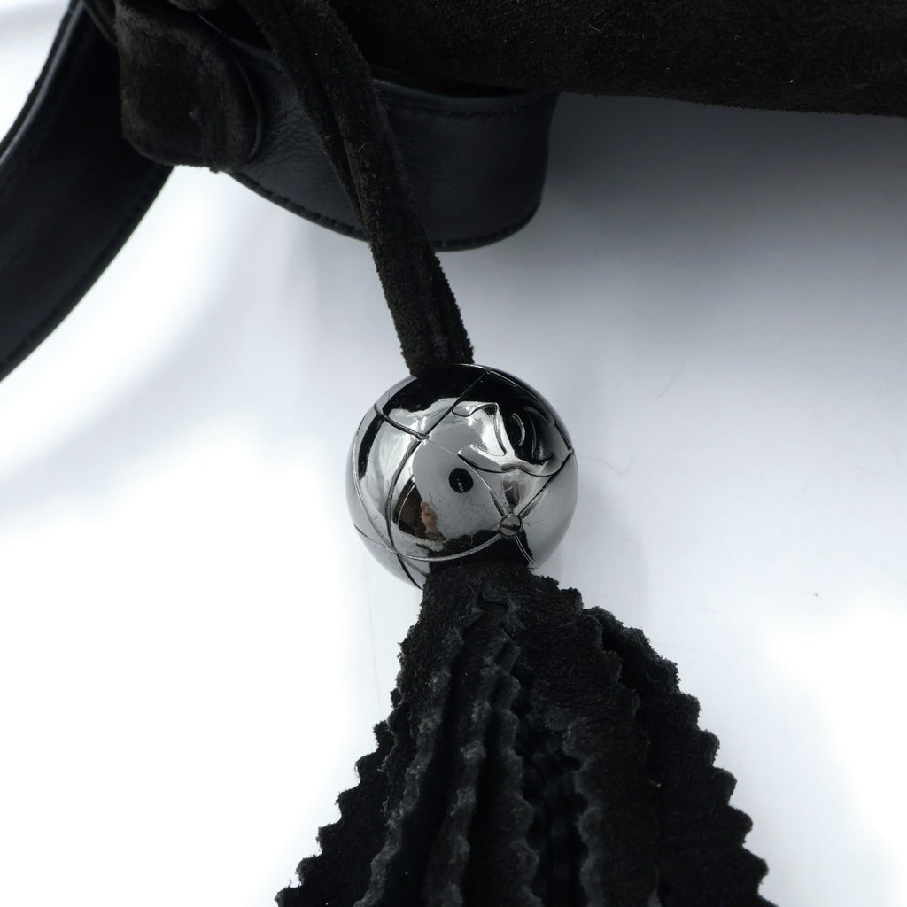 CHANEL(シャネル) トリプルココ タッセル ショルダーバッグ ブラック スエード シルバー金具 シール有 2番台 A3253524 レディース
