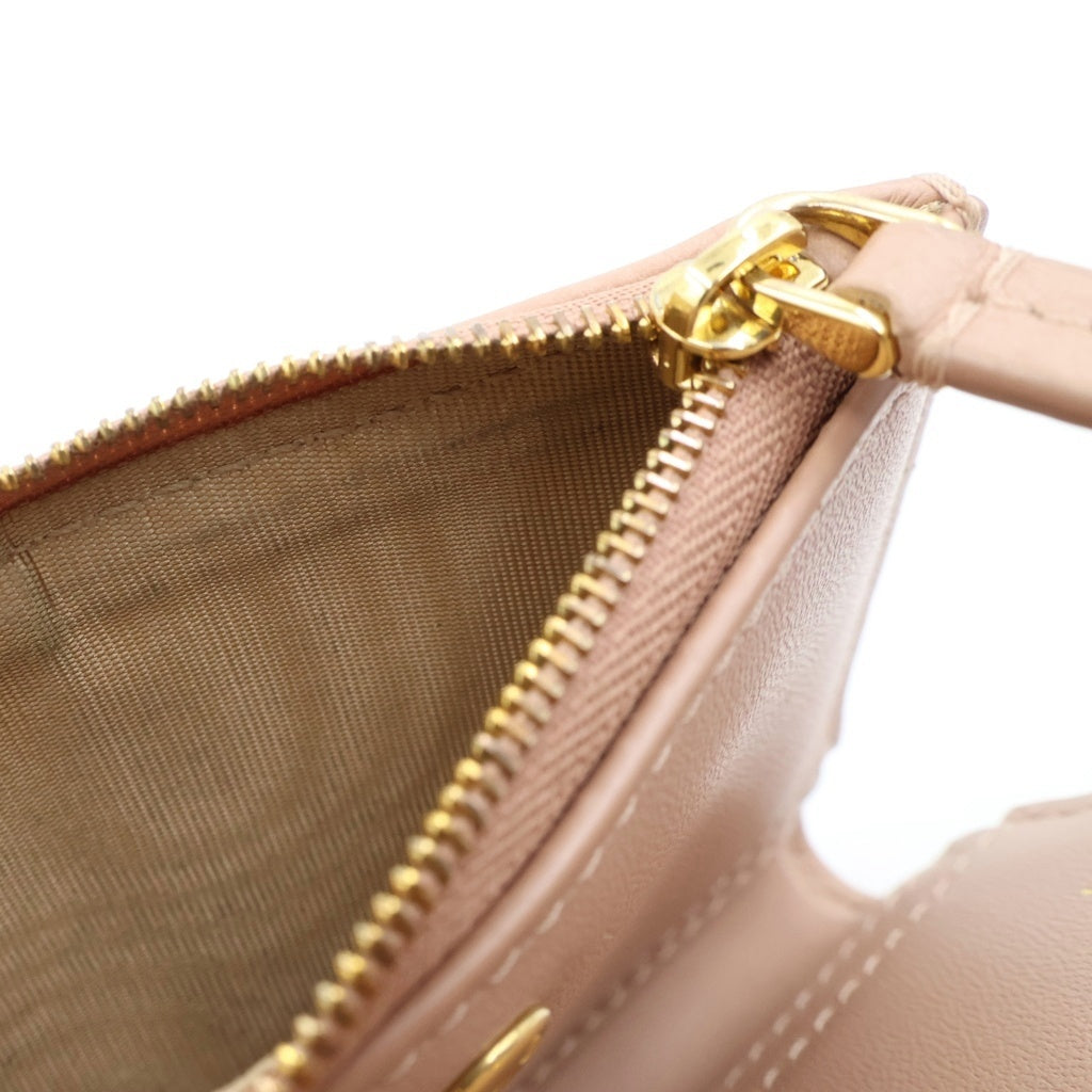 Christian Dior(クリスチャンディオール) カロ ダリア コンパクトウォレット 二つ折り財布 ベージュ レザー ゴールド金具 レディース