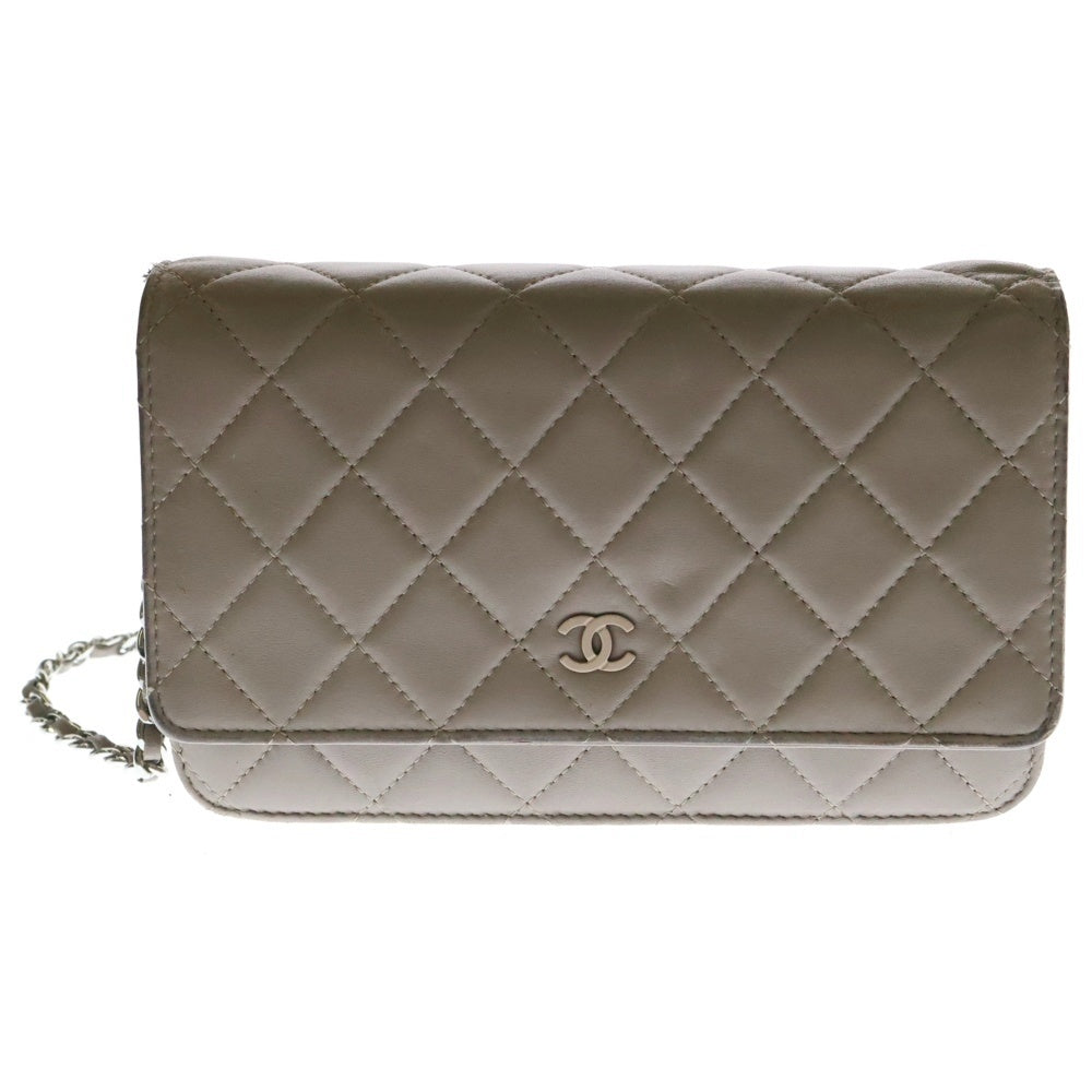 CHANEL(シャネル) チェーンウォレット ショルダーウォレット ベージュ ラムスキン シルバー金具