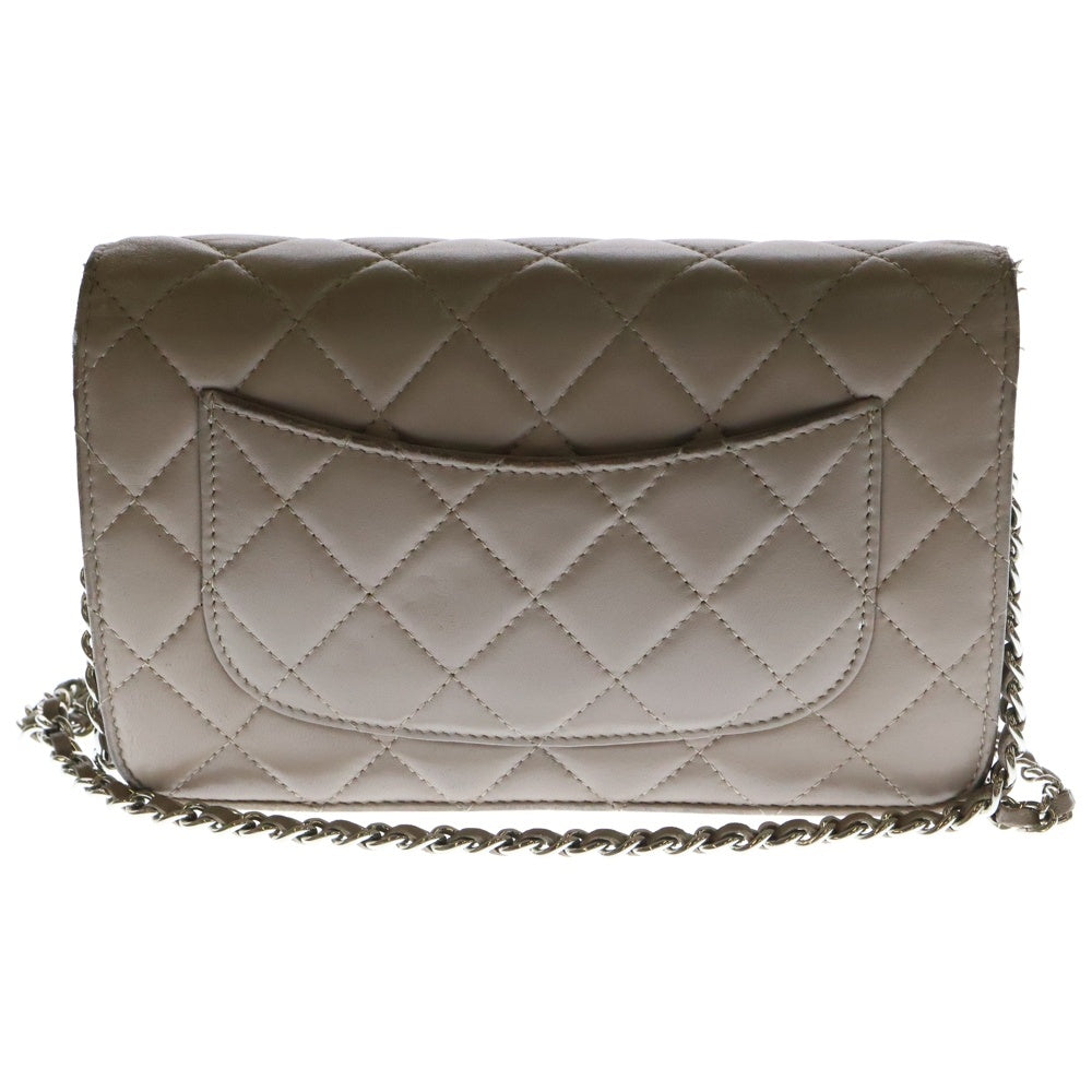 CHANEL(シャネル) チェーンウォレット ショルダーウォレット ベージュ ラムスキン シルバー金具