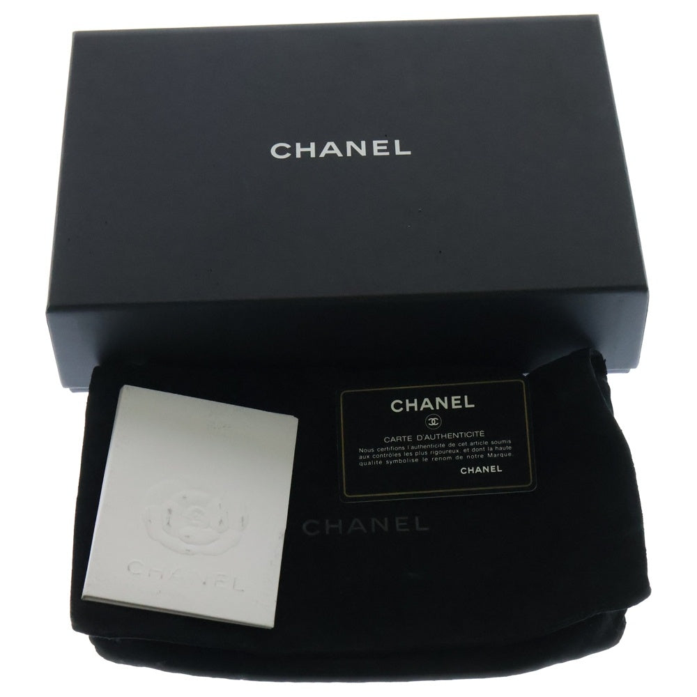 CHANEL(シャネル) チェーンウォレット ショルダーウォレット ベージュ ラムスキン シルバー金具